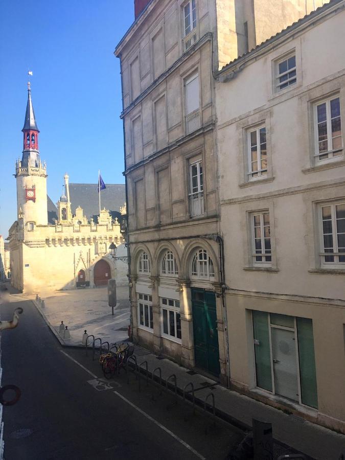 Hotel De Ville 2 Avec Parking La Rochelle  Kültér fotó